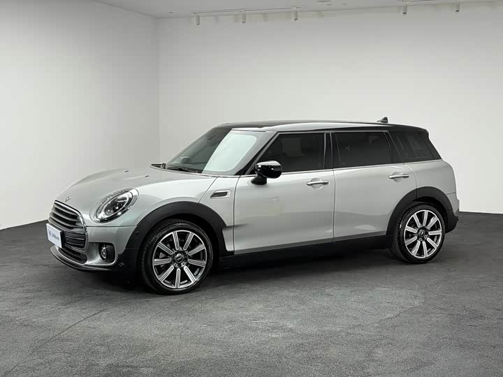 Mini Clubman, 2023 — фото 2 из 9