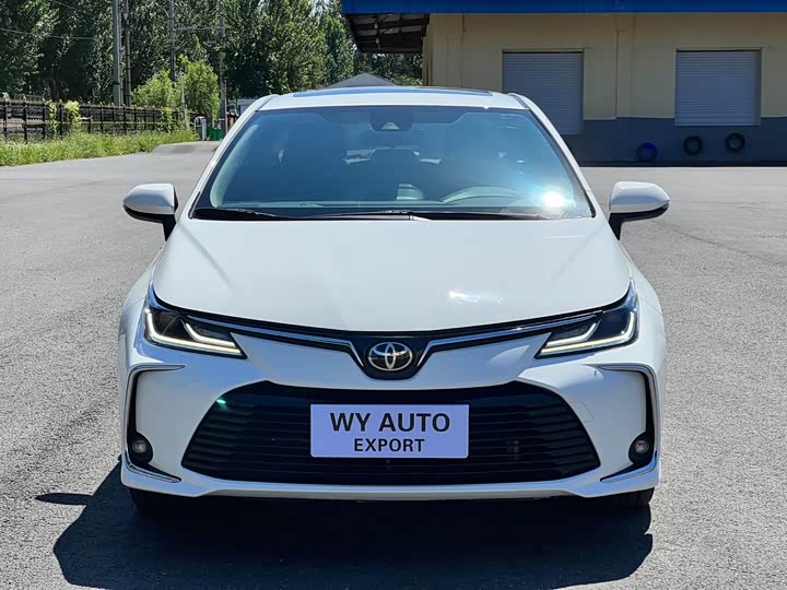 Toyota Corolla, 2022 — фото 2 из 9