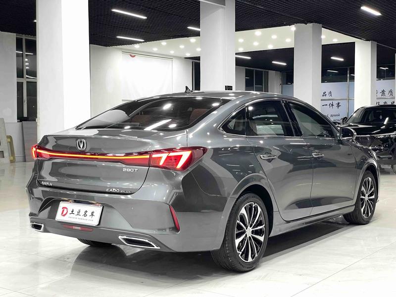Changan Eado Plus, 2022 — фото 6 из 12