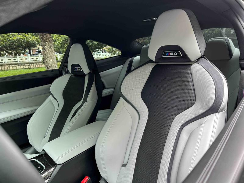 BMW M4, 2025 — фото 11 из 12