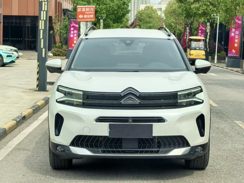 Citroen C5 Aircross 2023, 2023 — фото 2 из 10