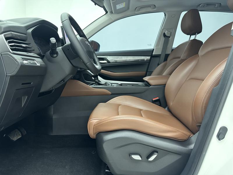 Geely Vision X6, 2022 — фото 12 из 12