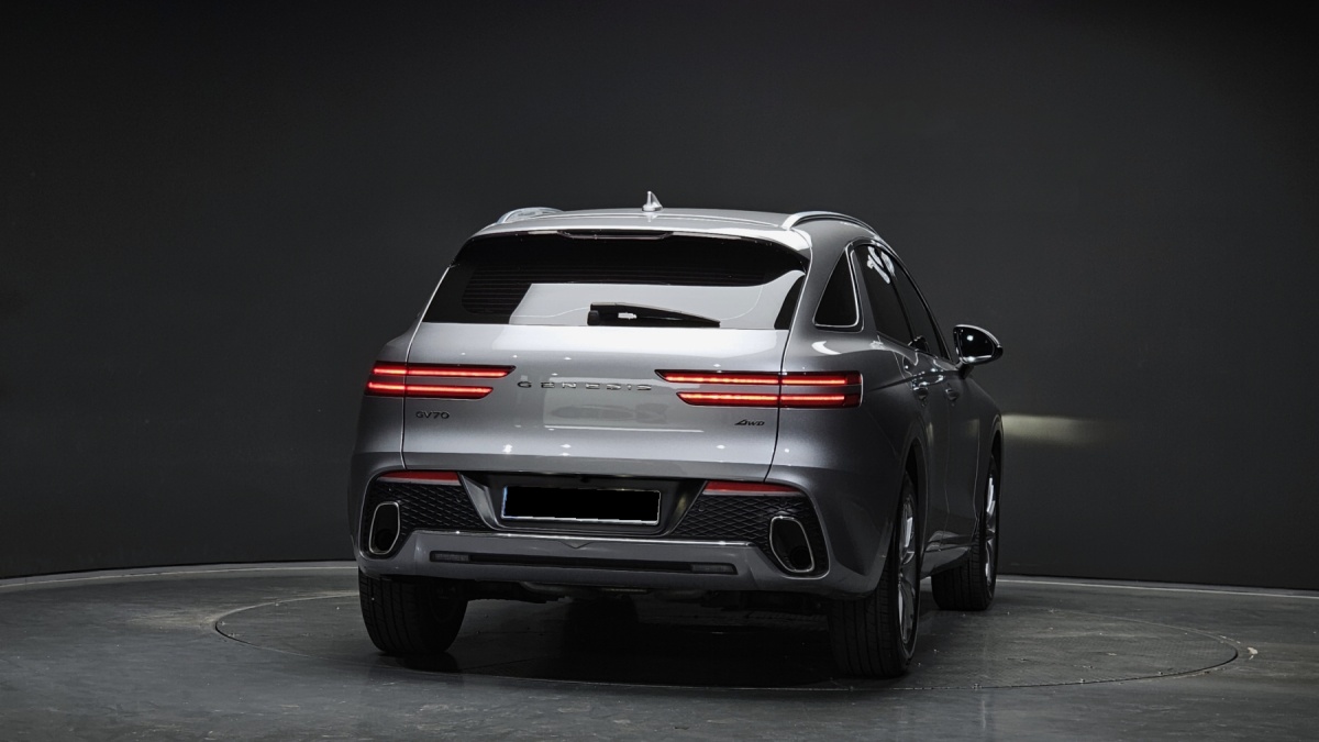Genesis GV70, 2023 — фото 4 из 12
