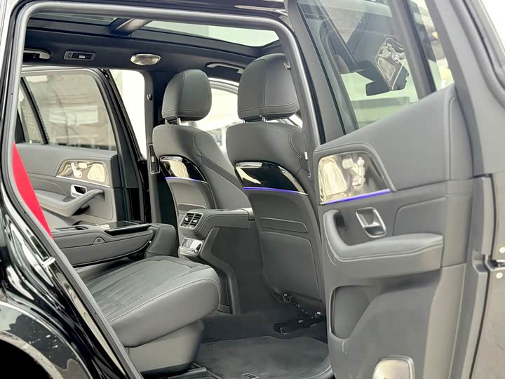 Mercedes-Benz GLS-Class AMG, 2025 — фото 7 из 9