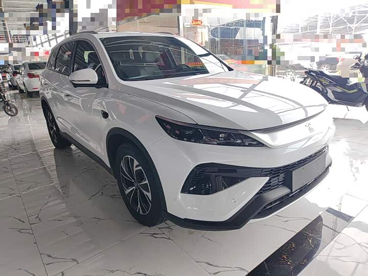 BYD Song Pro Hybrid, 2025 — фото 4 из 9