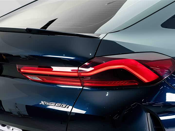 BMW X6, 2023 — фото 8 из 9