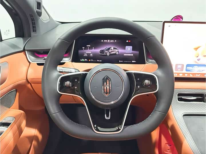 Shangjie (Huawei × SAIC) H5, 2025 — фото 7 из 9