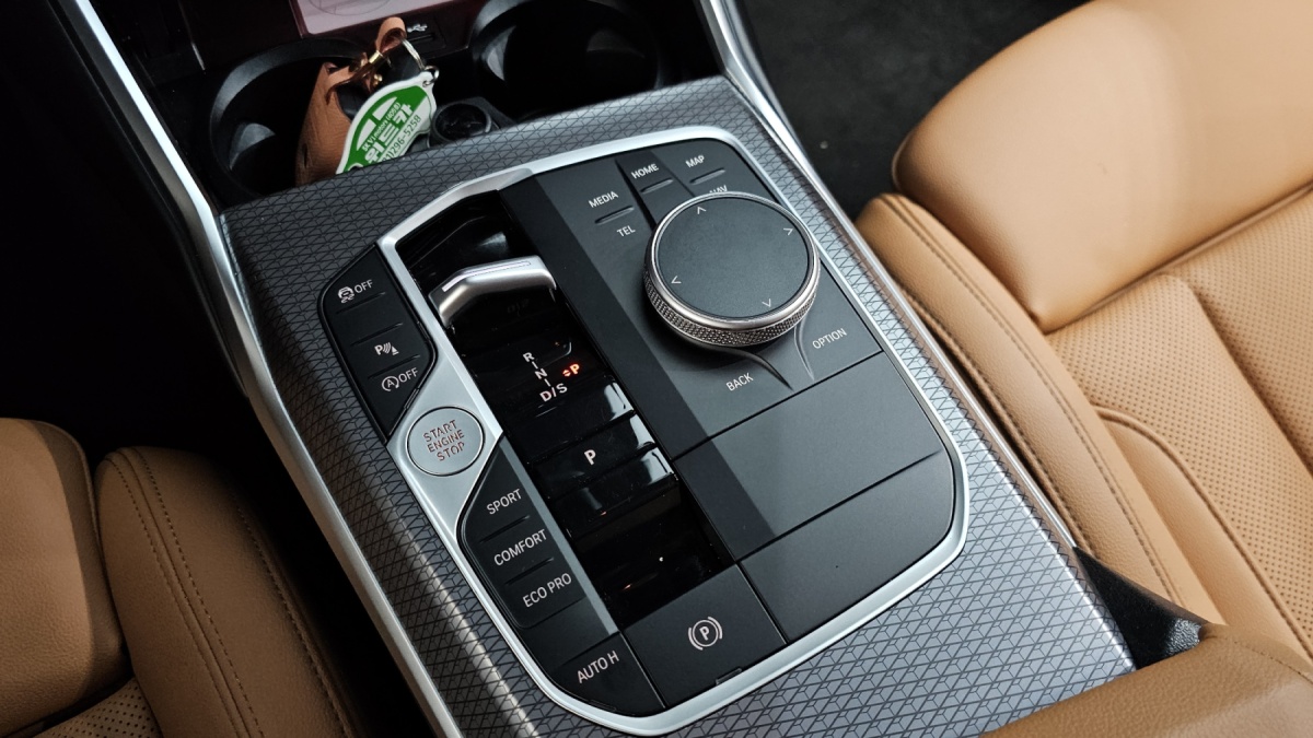 BMW 3 Series, 2024 — фото 9 из 12
