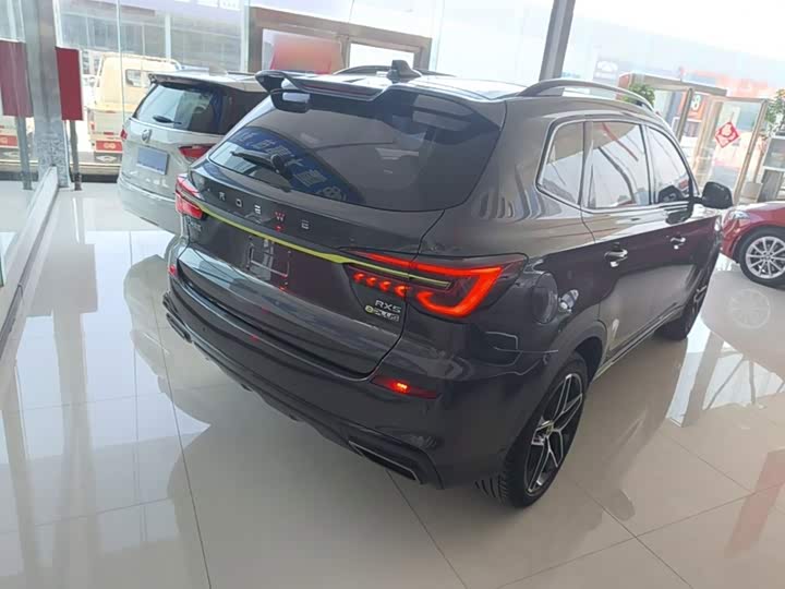 Roewe RX5 Hybrid, 2022 — фото 7 из 9
