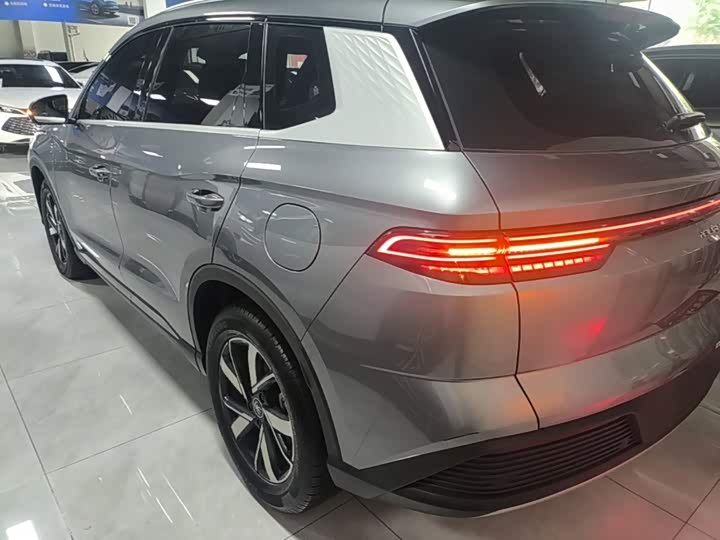 BYD Song Pro Hybrid, 2023 — фото 5 из 9