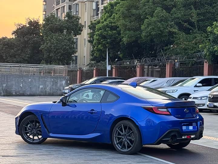 Subaru BRZ, 2022 — фото 2 из 9