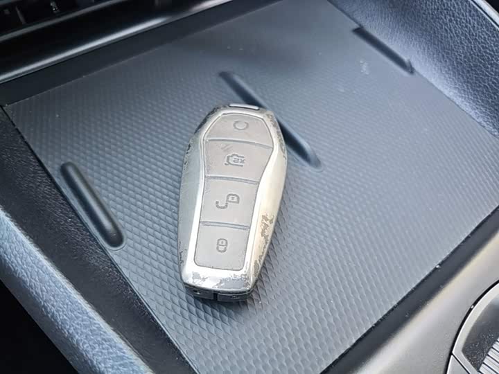 BYD Seal 05 DM-i Hybrid, 2025 — фото 9 из 9