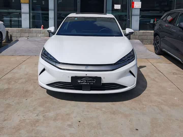 BYD Qin L, 2025 — фото 2 из 5