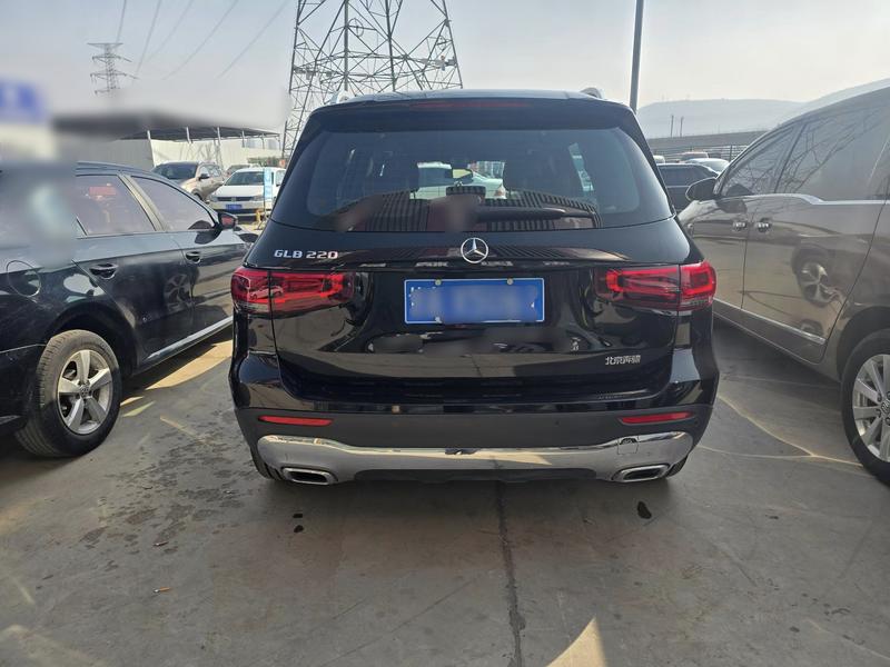 Mercedes-Benz GLB-Class, 2023 — фото 5 из 9