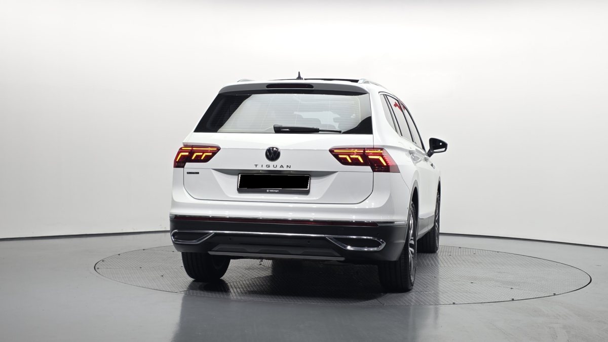 Volkswagen Tiguan, 2023 — фото 4 из 12