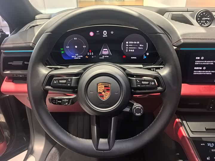 Porsche Macan EV, 2024 — фото 9 из 9