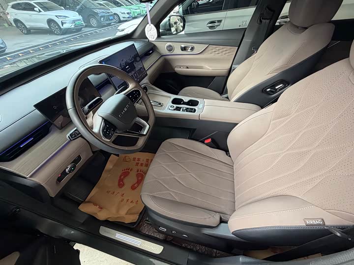 Chery Tiggo 8 Plus, 2024 — фото 8 из 9