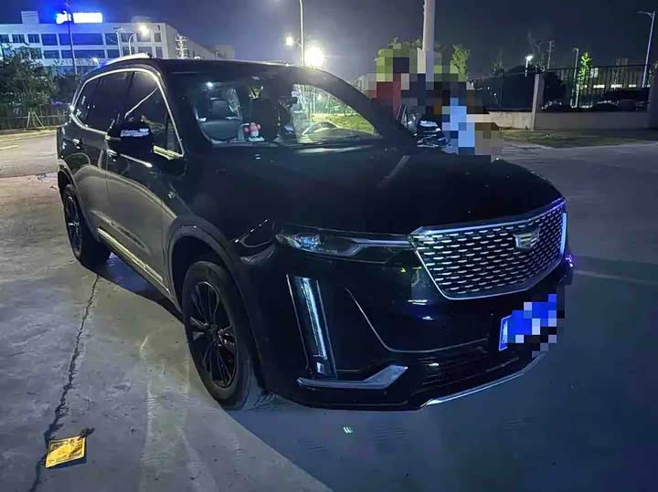 Cadillac XT6, 2022 — фото 2 из 3