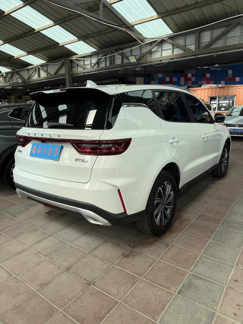 Geely Vision X6, 2022 — фото 6 из 11