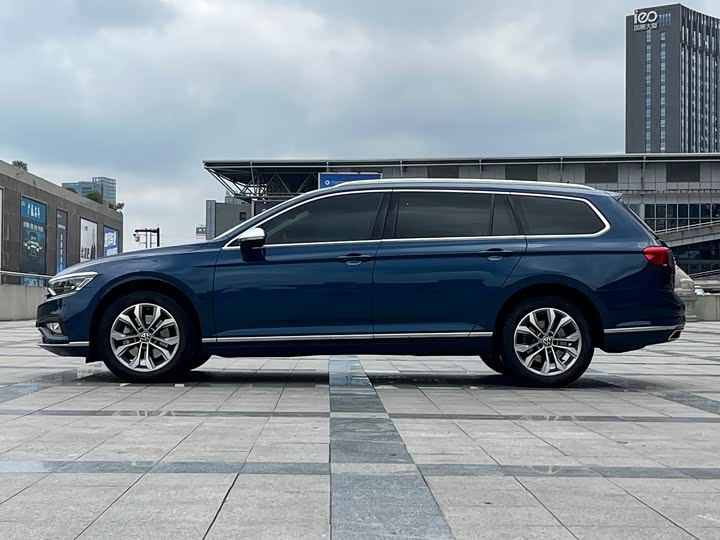 Volkswagen Passat Variant, 2022 — фото 5 из 9