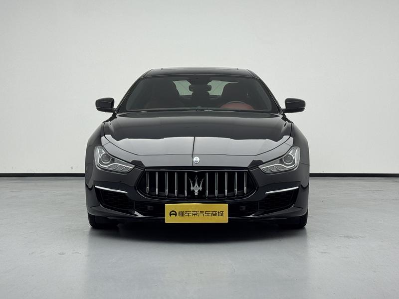 Maserati Ghibli, 2022 — фото 2 из 12