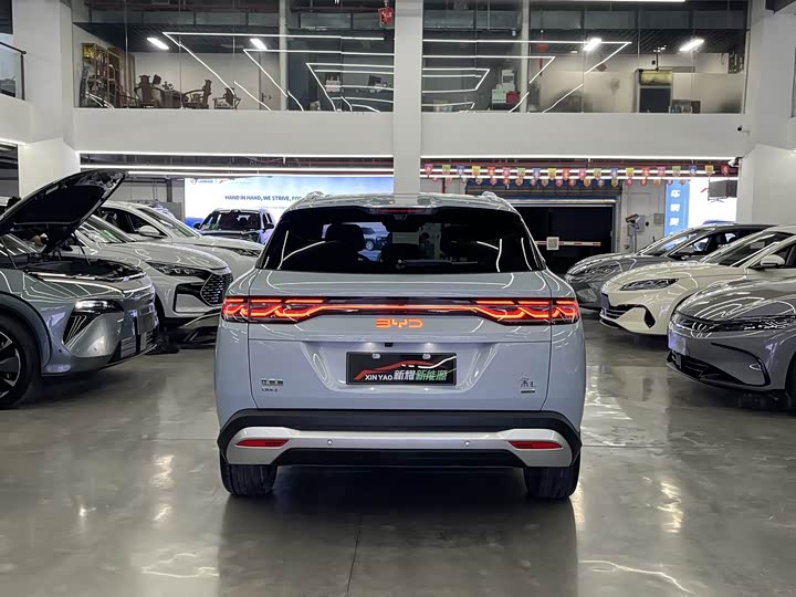 BYD Song L DM-i Hybrid, 2024 — фото 5 из 9