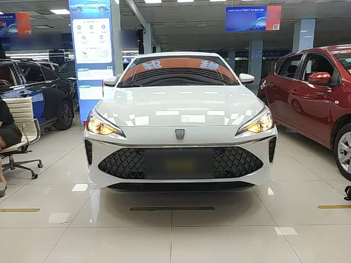 Roewe i5, 2025 — фото 3 из 9
