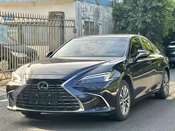 Lexus ES, 2025 — фото 3 из 9