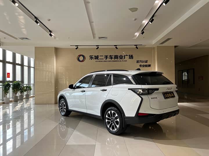 Dongfeng Aeolus Yixuan GS, 2024 — фото 6 из 9