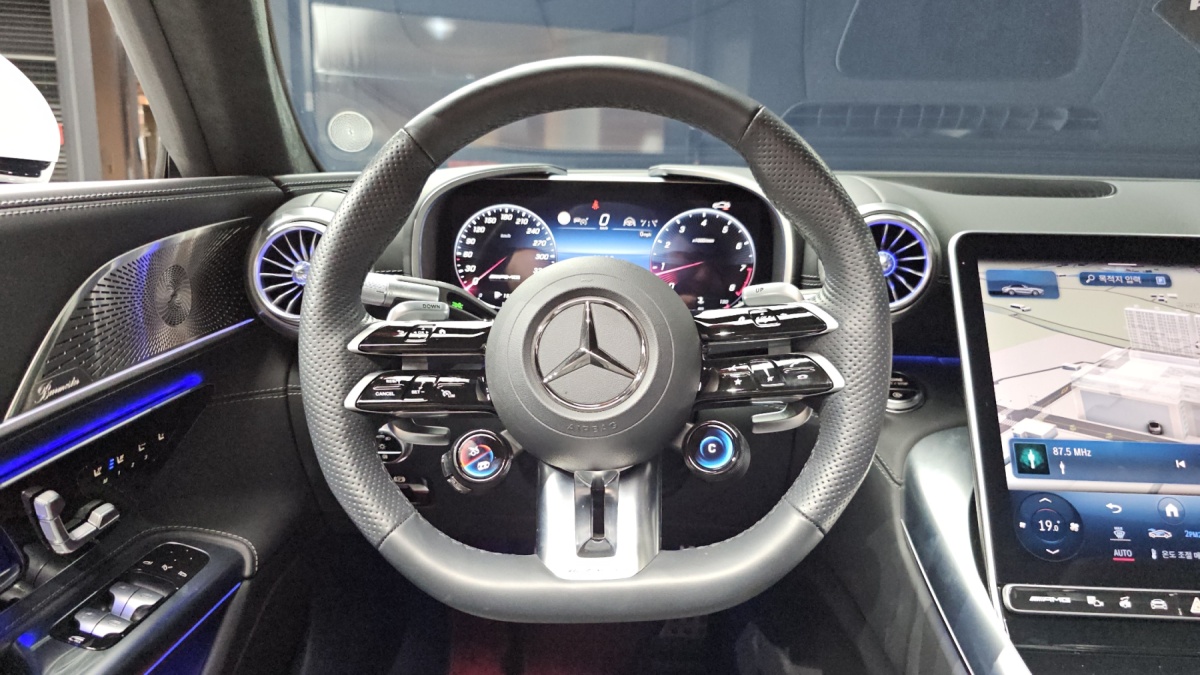 Mercedes-Benz SL-Class, 2023 — фото 12 из 12