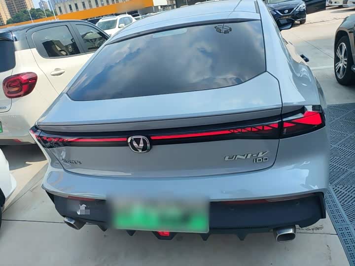 Changan UNI-V Hybrid, 2023 — фото 6 из 9