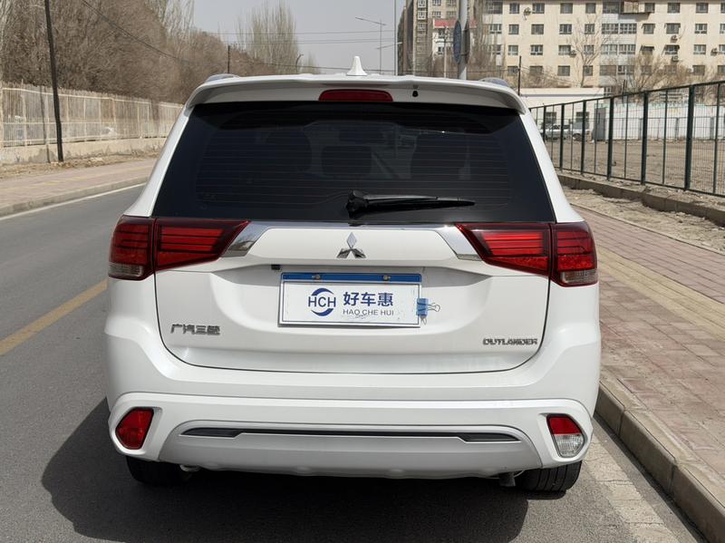 Mitsubishi Outlander, 2021 — фото 5 из 12