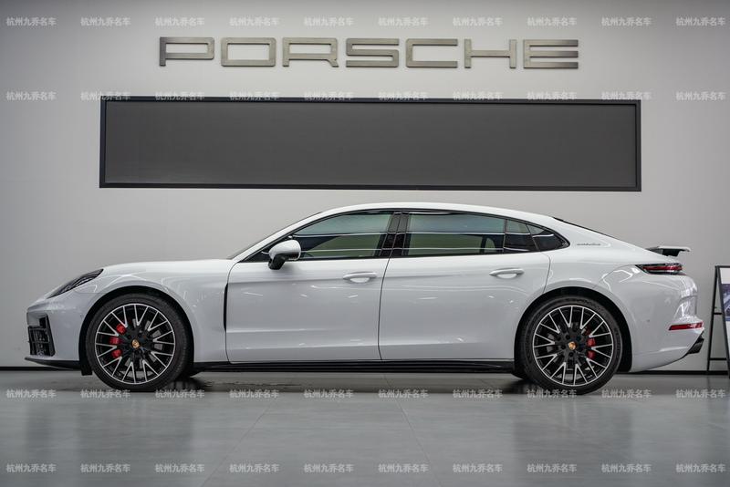 Porsche Panamera, 2024 — фото 4 из 12