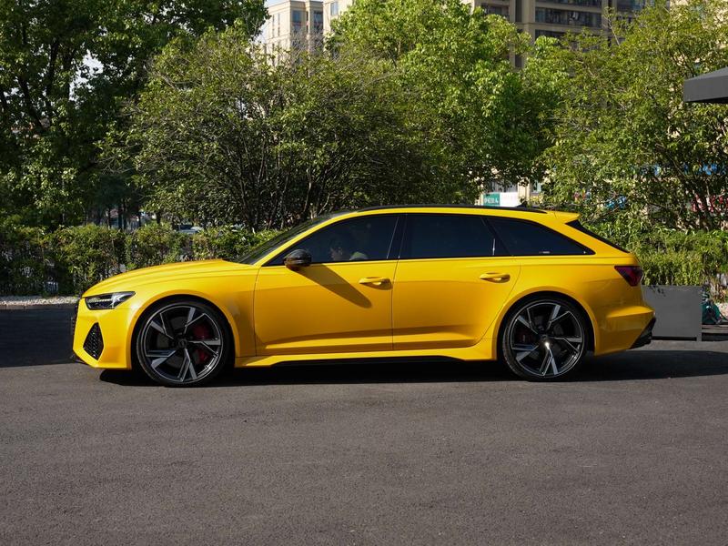 Audi RS 6, 2023 — фото 3 из 10