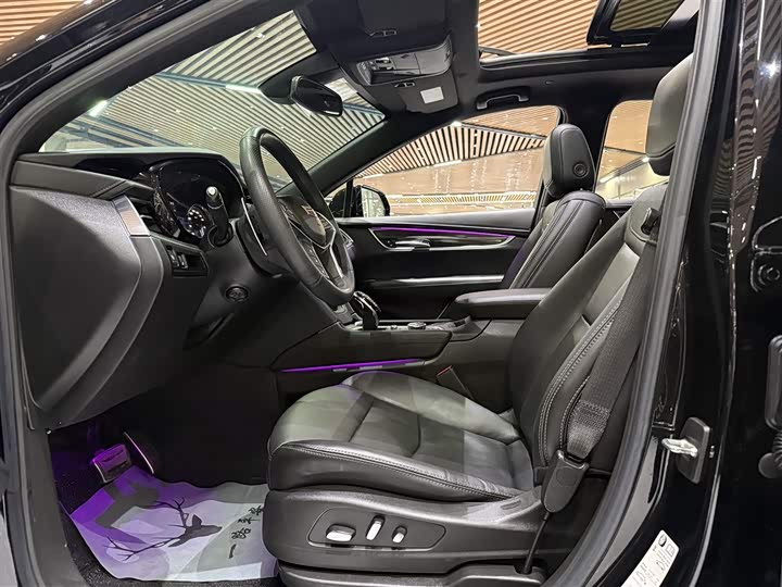 Cadillac XT5, 2022 — фото 7 из 9