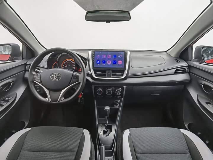Toyota Yaris L Hatchback, 2022 — фото 5 из 9