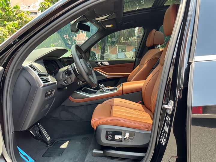 BMW X7, 2022 — фото 7 из 9