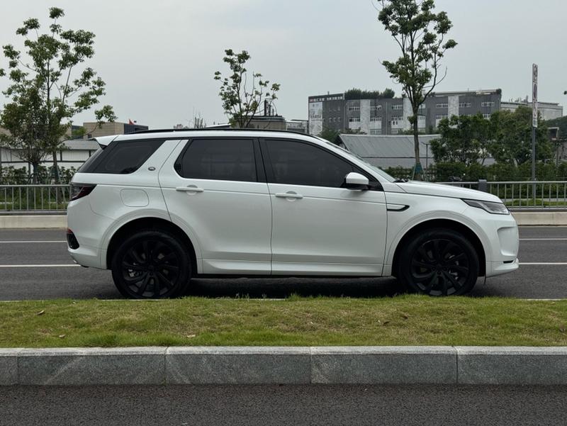 Land Rover Discovery Sport Hybrid, 2022 — фото 7 из 12
