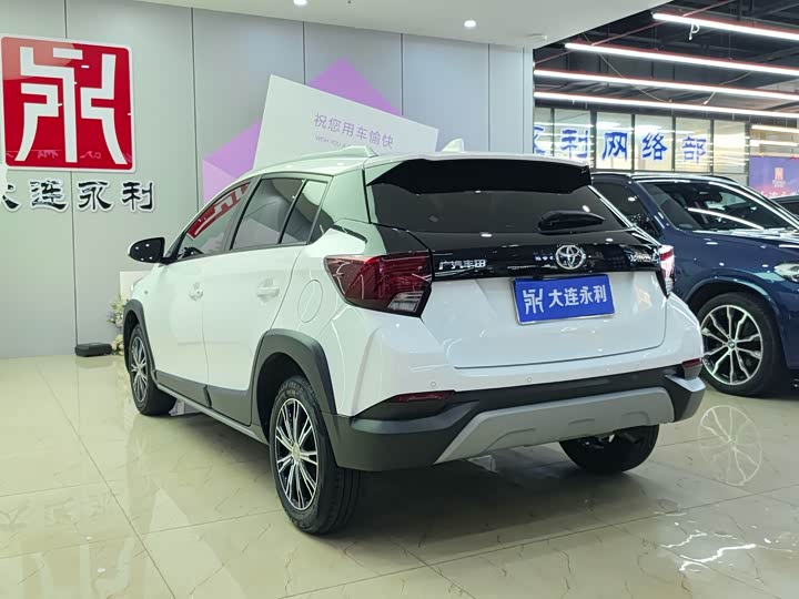 Toyota Yaris L Hatchback, 2021 — фото 4 из 9