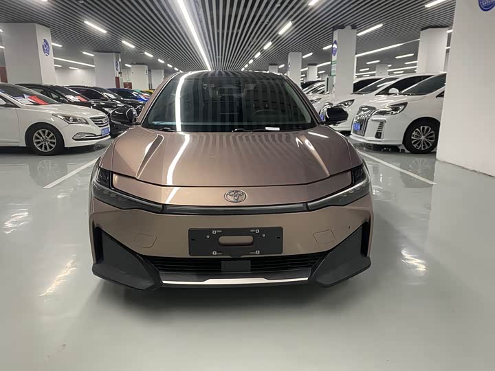 Toyota bZ3, 2023 — фото 2 из 9