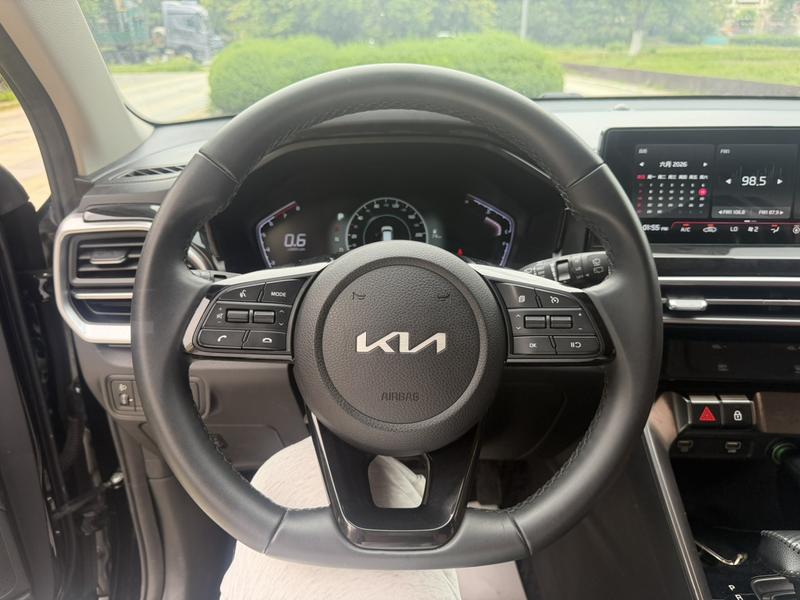 Kia Sportage GT-line, 2022 — фото 10 из 12