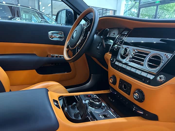 Rolls-Royce Dawn, 2022 — фото 6 из 9
