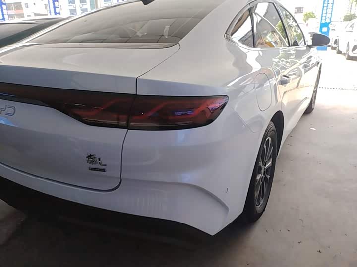 BYD Qin L, 2025 — фото 8 из 9