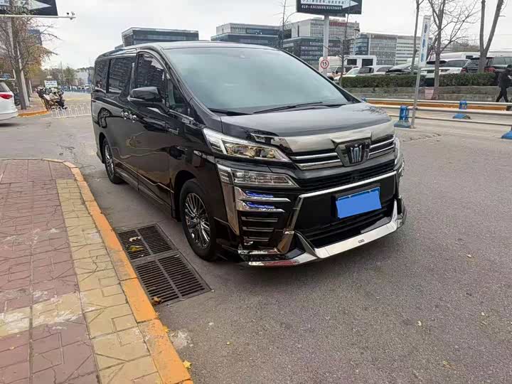 Toyota Vellfire, 2023 — фото 4 из 12