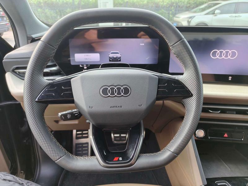 Audi Q5L, 2025 — фото 10 из 12
