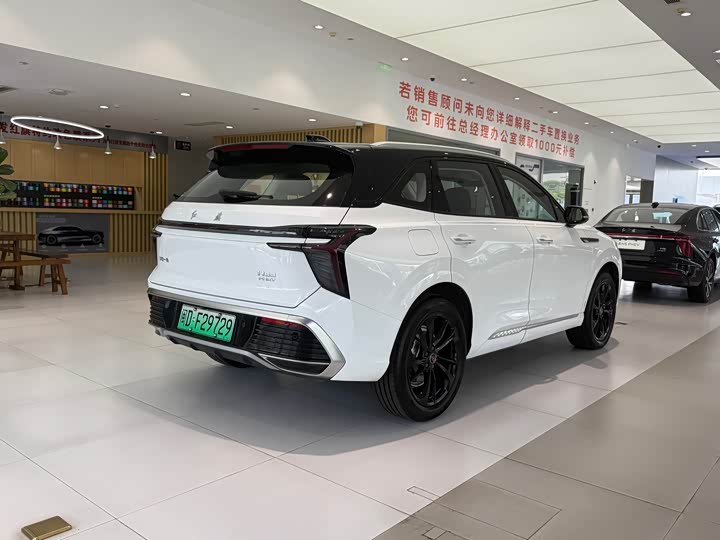 Hongqi HS3 Hybrid, 2025 — фото 7 из 9