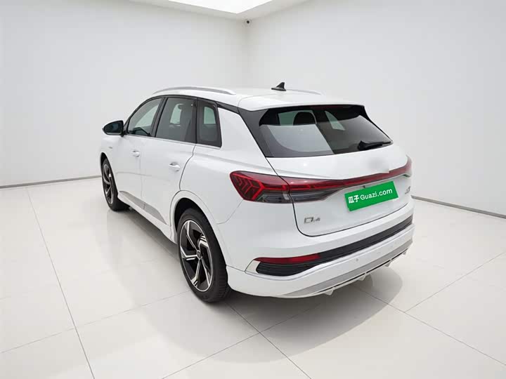Audi Q4 e-tron, 2023 — фото 5 из 9