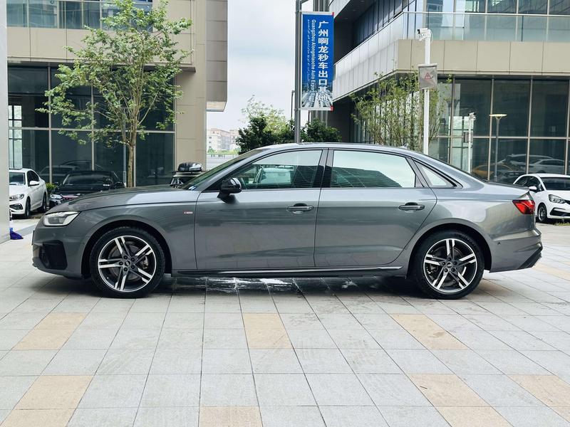 Audi A4L, 2022 — фото 4 из 12