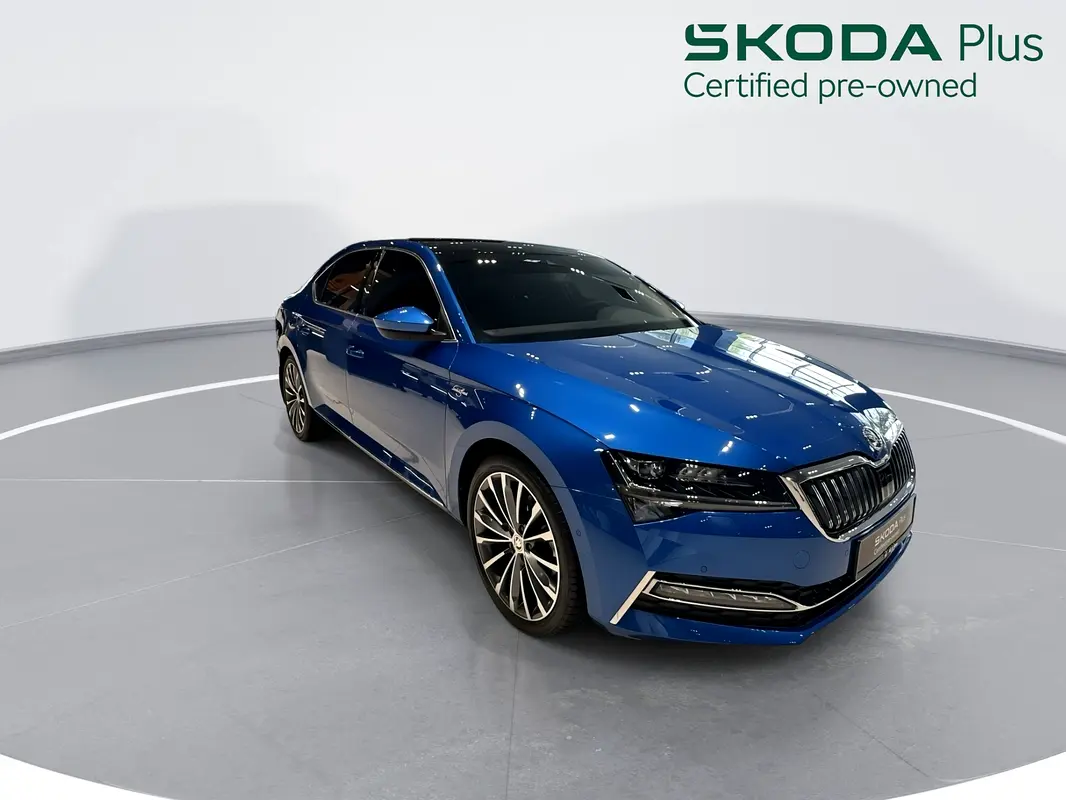 Skoda Superb, 2023 — фото 6 из 10