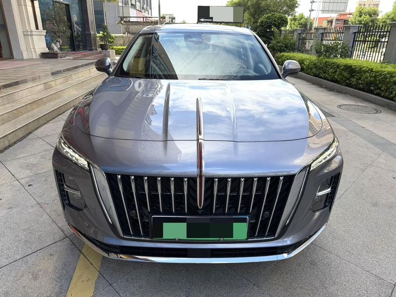 Hongqi H5 Hybrid, 2025 — фото 2 из 8
